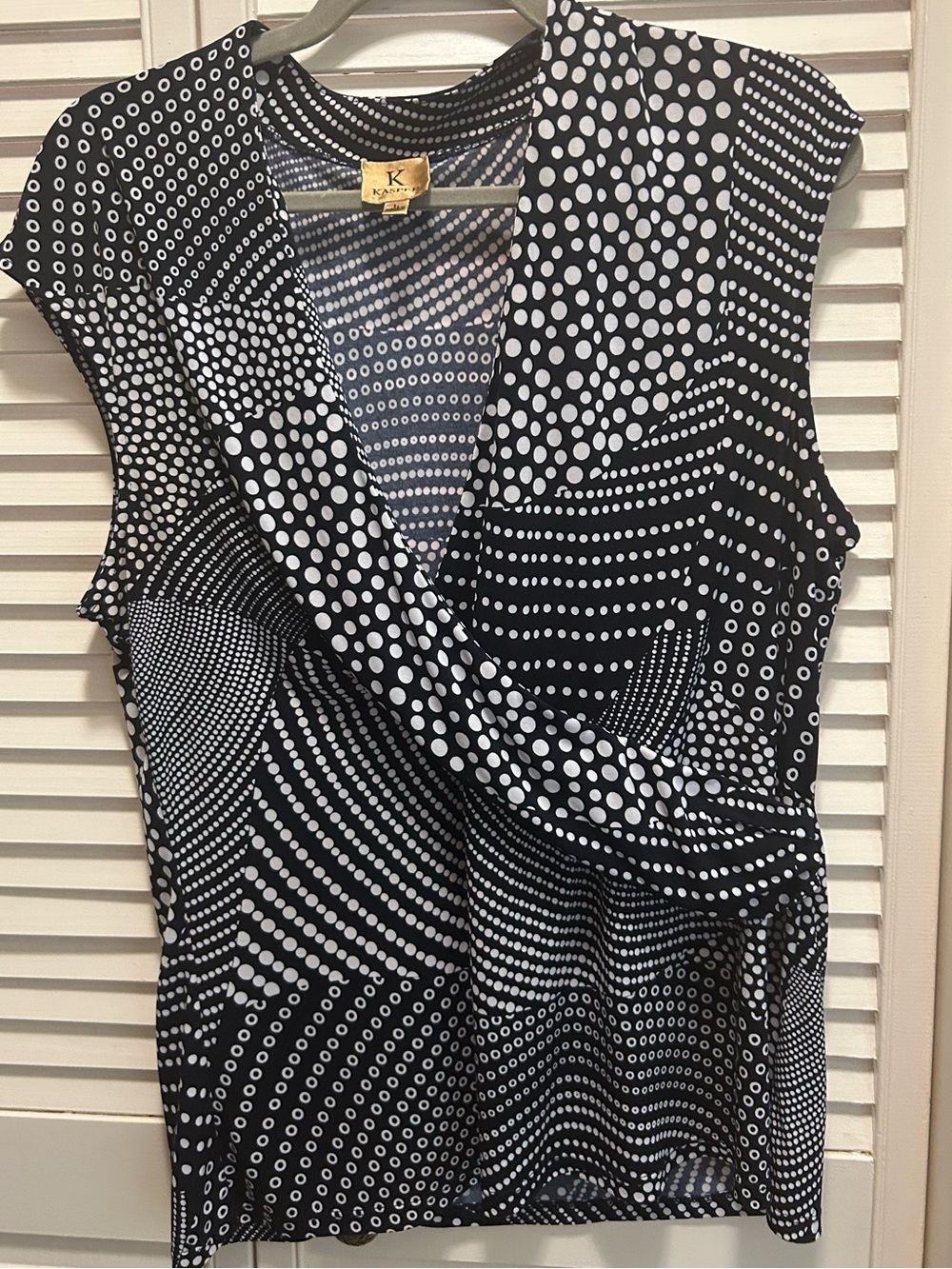 Kasper Black and White Polka Dot Sleeveless Top